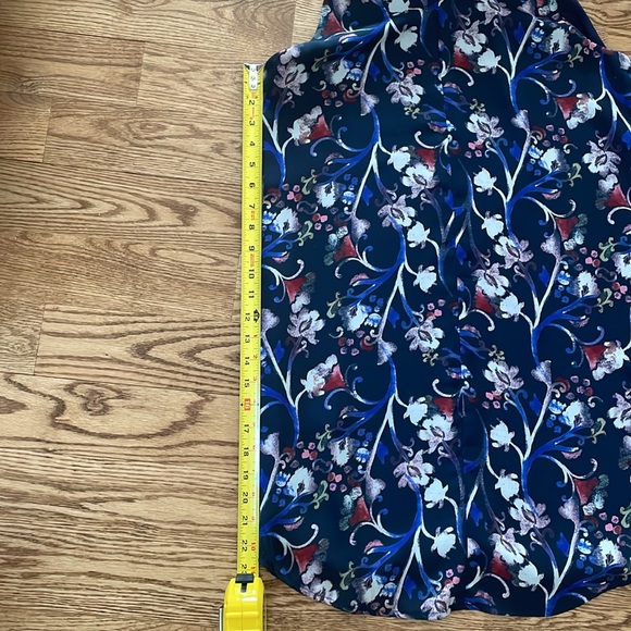 Charles Henry floral dress. - Picture 5 of 5